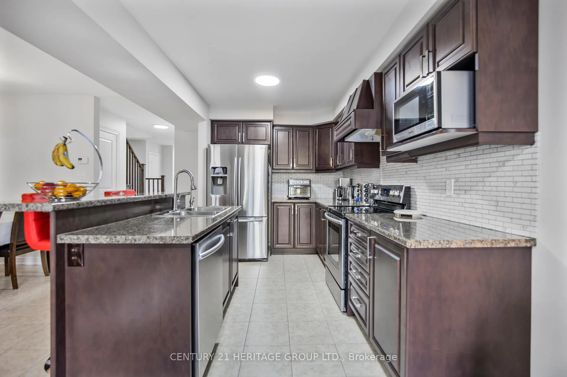 Photo 16 of 71 Waterbridge Street, Hamilton, Stoney Creek — HOMEH