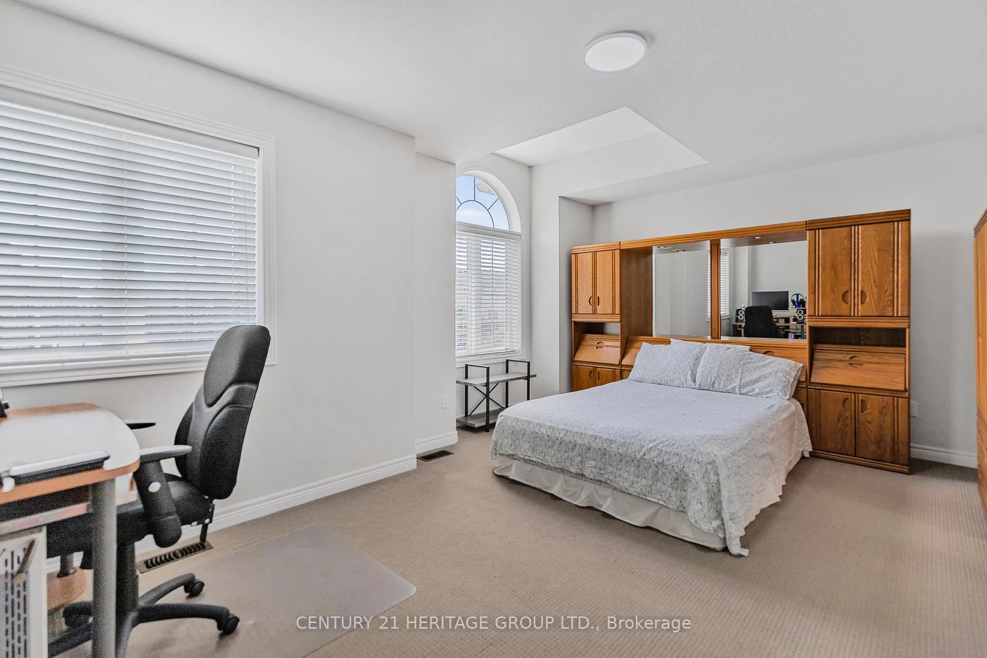 Photo 20 of 71 Waterbridge Street, Hamilton, Stoney Creek — HOMEH