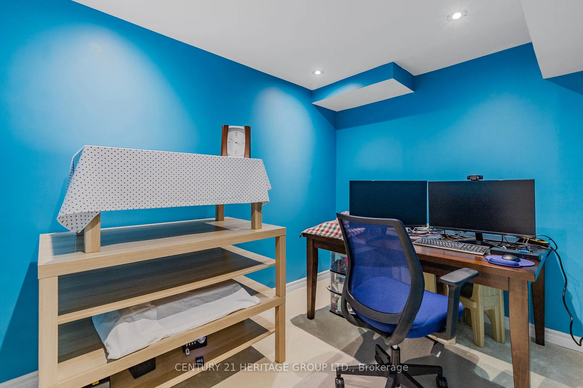 Photo 26 of 71 Waterbridge Street, Hamilton, Stoney Creek — HOMEH