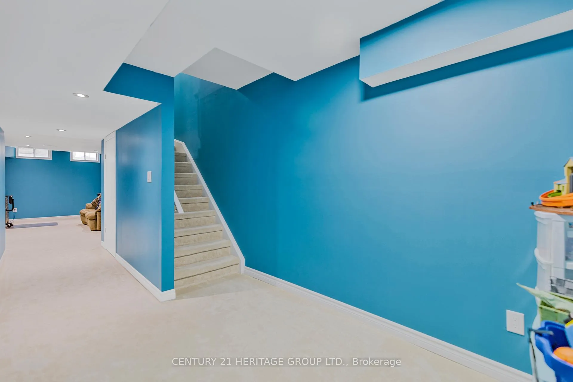 Photo 29 of 71 Waterbridge Street, Hamilton, Stoney Creek — HOMEH