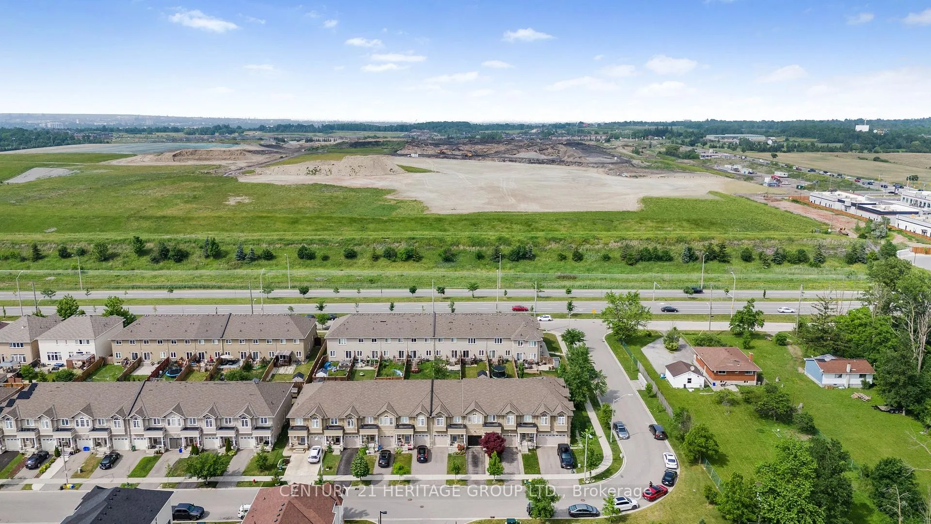 Photo 40 of 71 Waterbridge Street, Hamilton, Stoney Creek — HOMEH