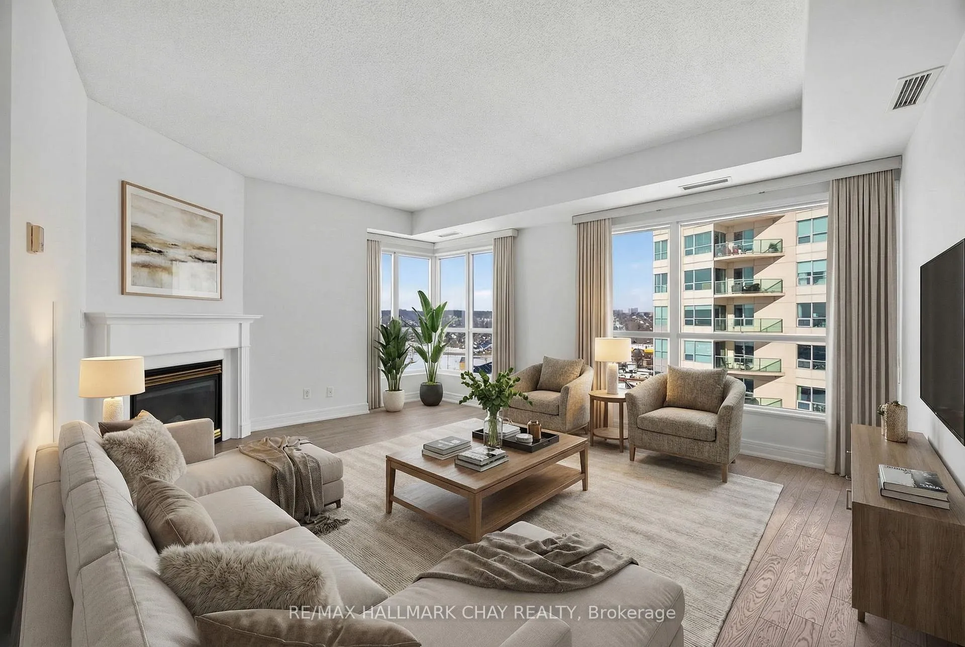 Photo 12 of Unit 1205, 2 Toronto Street, Barrie, City Centre — HOMEH