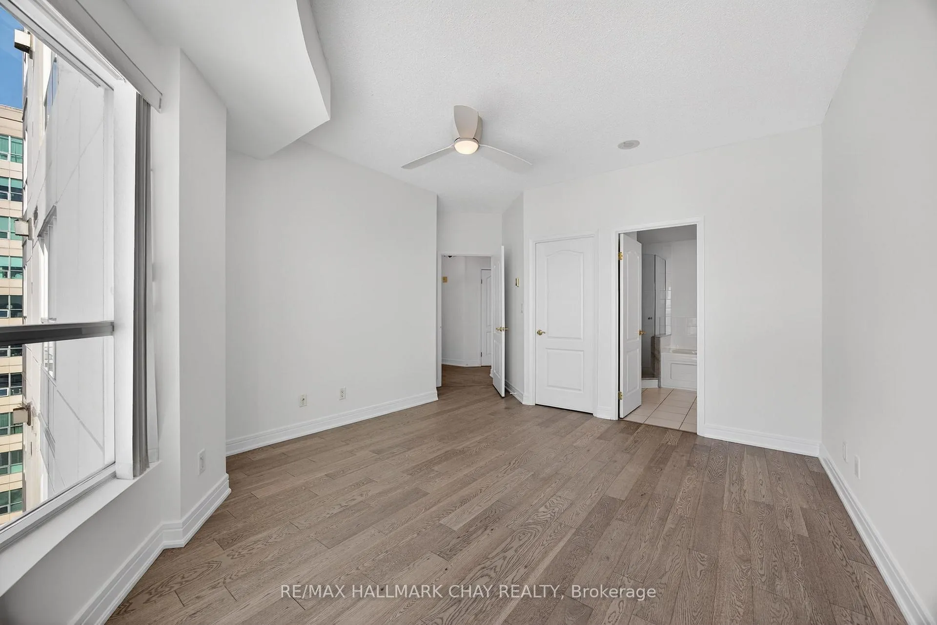Photo 21 of Unit 1205, 2 Toronto Street, Barrie, City Centre — HOMEH