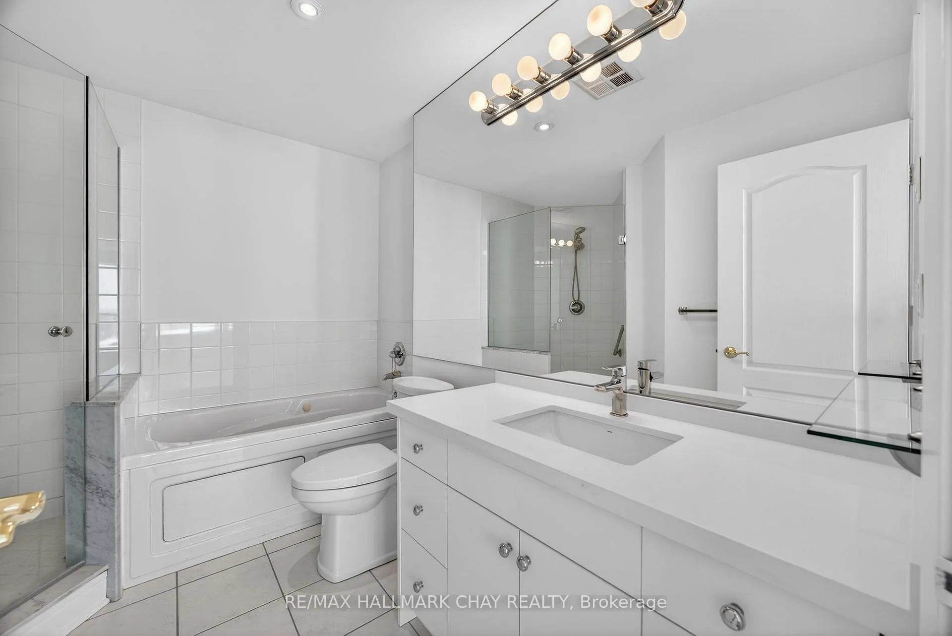 Photo 22 of Unit 1205, 2 Toronto Street, Barrie, City Centre — HOMEH