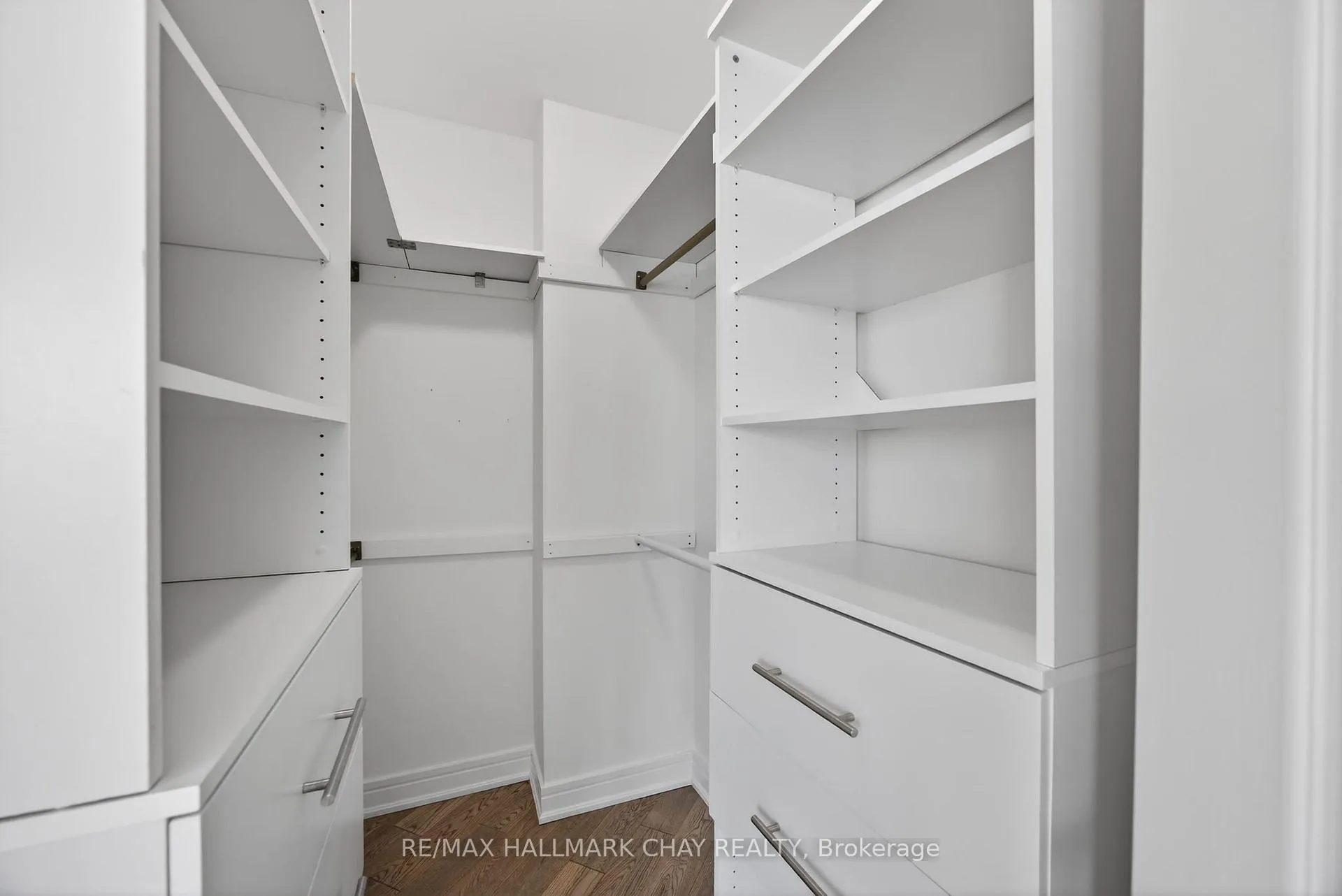 Photo 25 of Unit 1205, 2 Toronto Street, Barrie, City Centre — HOMEH
