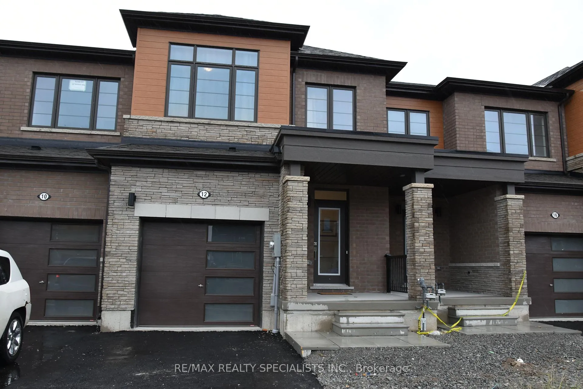 Photo 1 of 12 Velvet Way, Thorold, Rolling Meadows — HOMEH