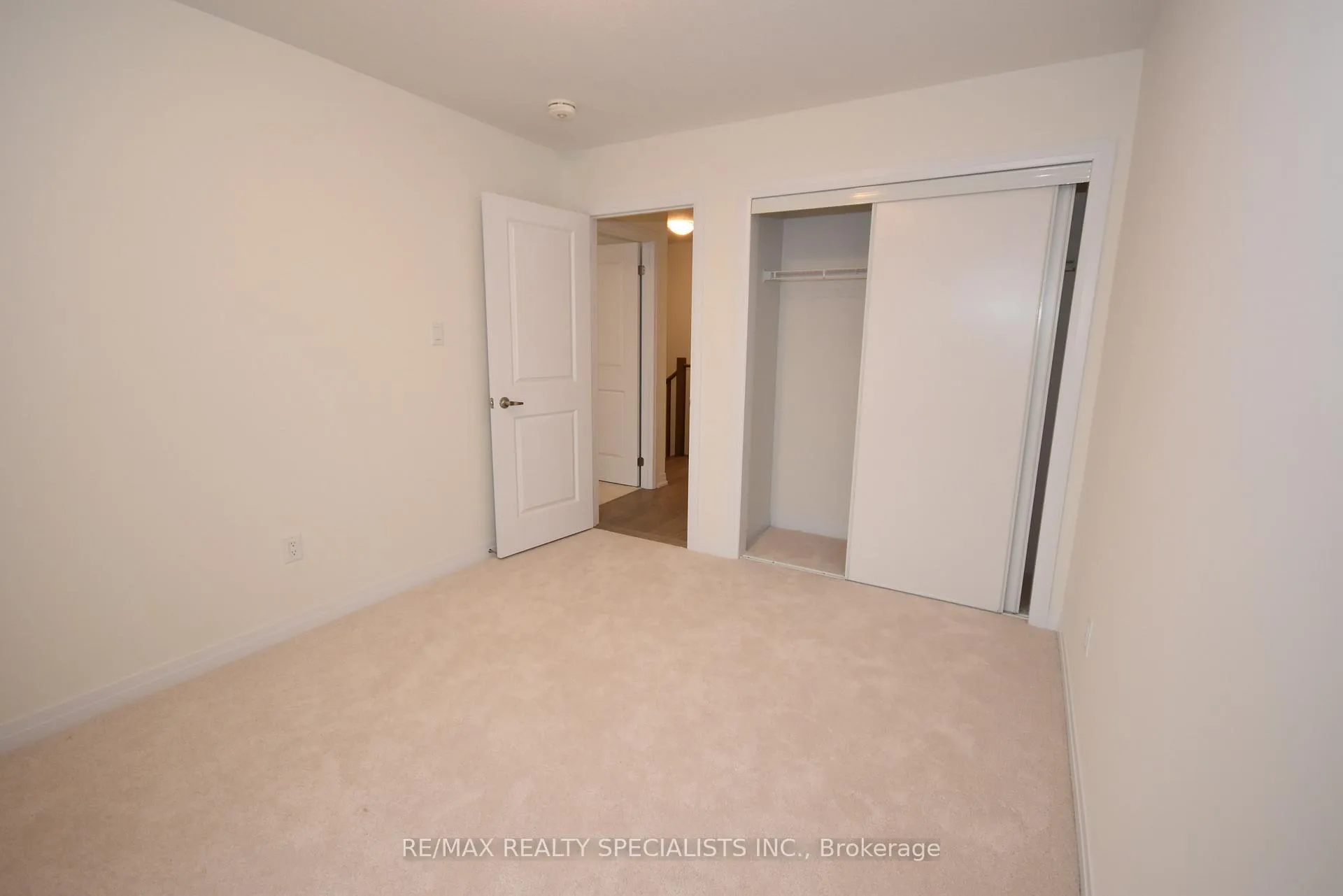 Photo 25 of 12 Velvet Way, Thorold, Rolling Meadows — HOMEH