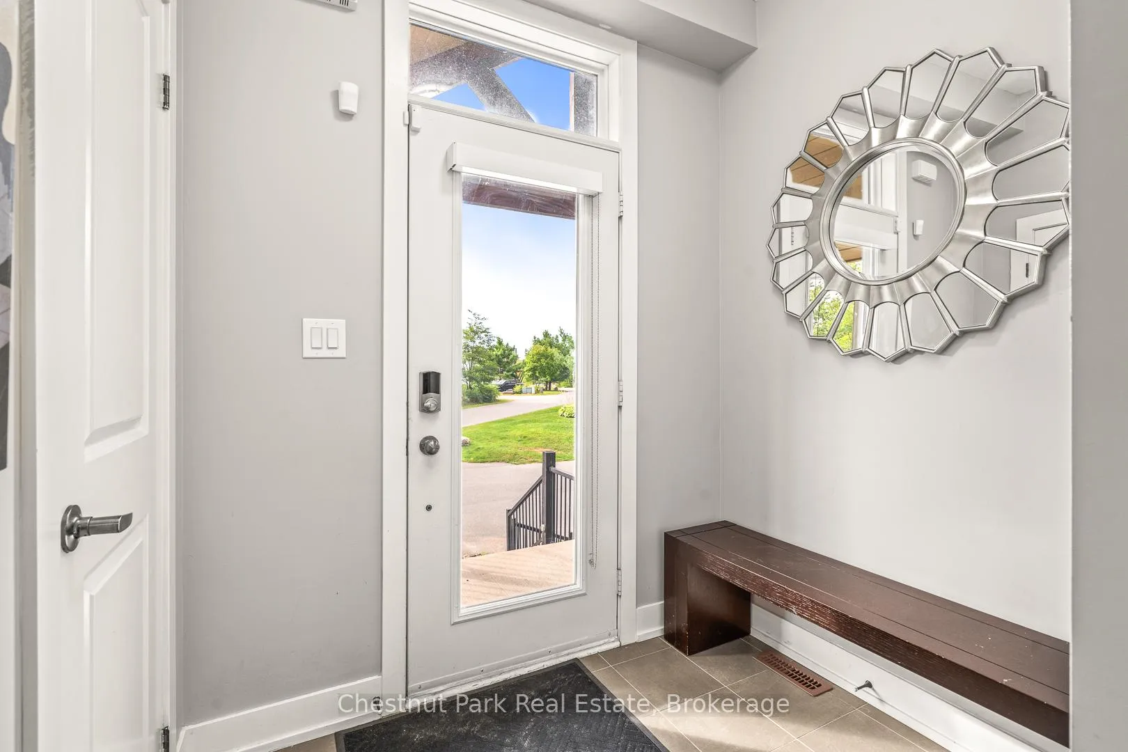 Photo 3 of 65 Rockmount Crescent, Gravenhurst, Muskoka (S) — HOMEH