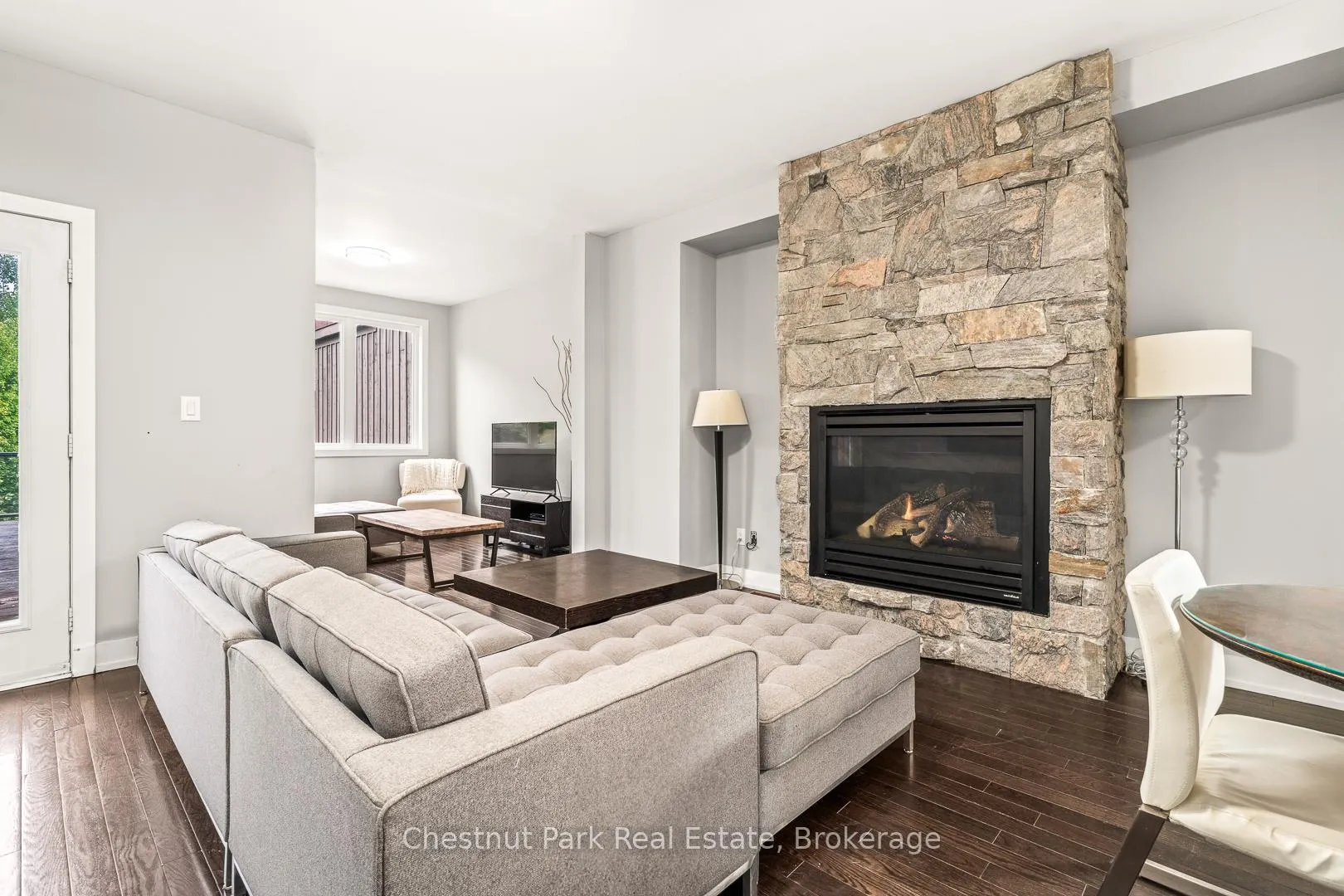 Photo 10 of 65 Rockmount Crescent, Gravenhurst, Muskoka (S) — HOMEH