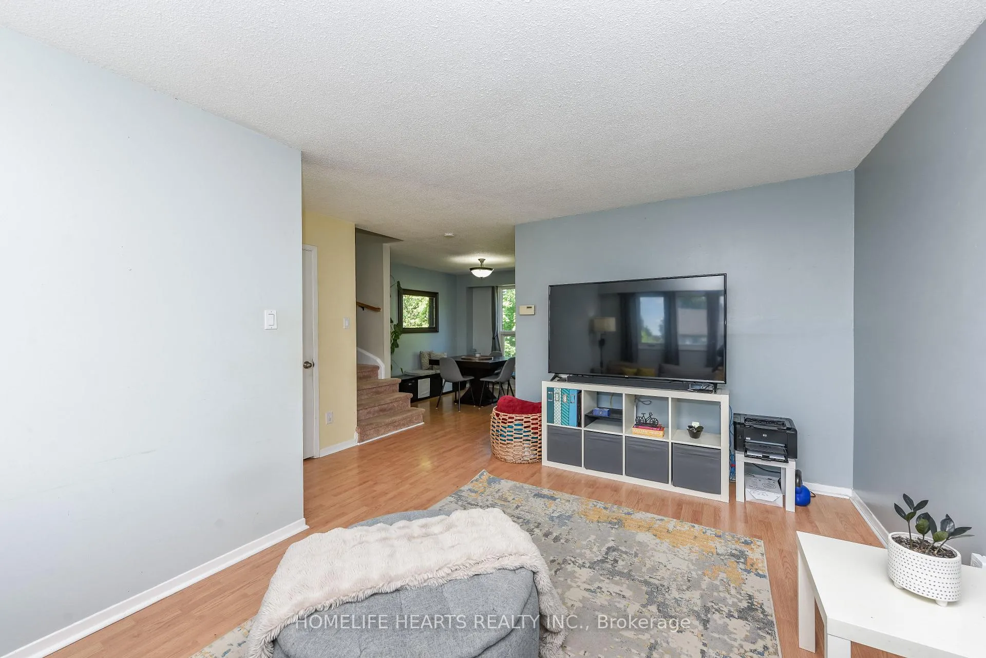 Photo 5 of 52 Primrose Crescent, Brampton, Heart Lake West — HOMEH