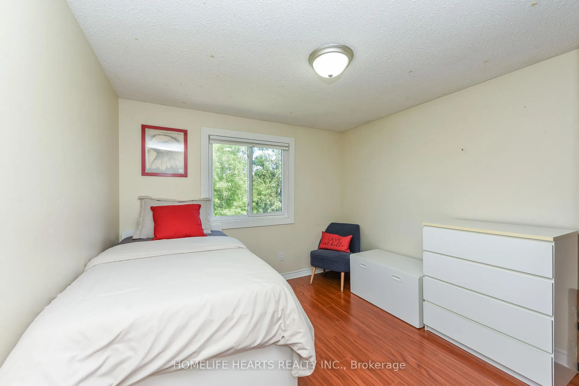 Photo 12 of 52 Primrose Crescent, Brampton, Heart Lake West — HOMEH