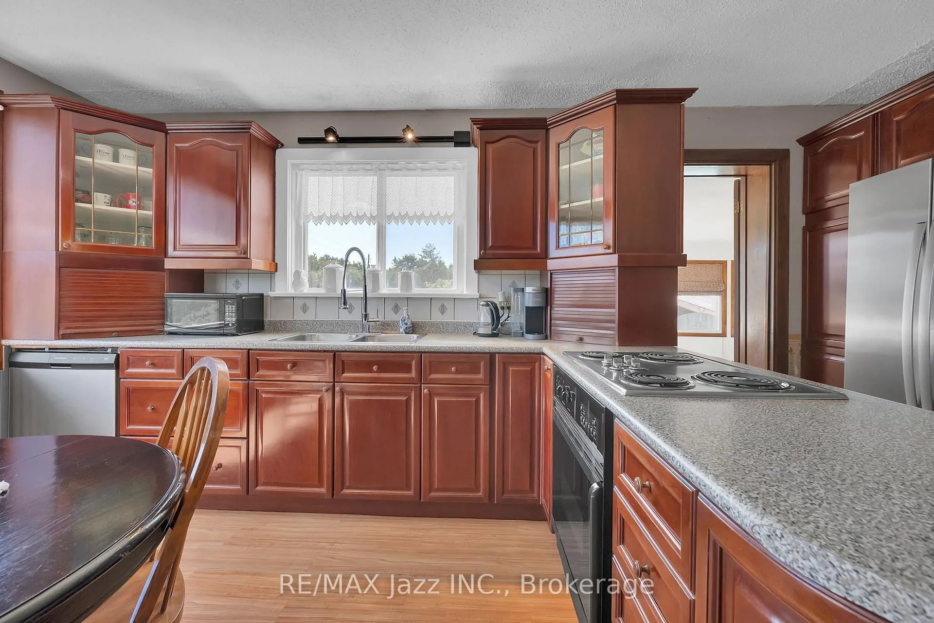 Photo 6 of 4860 Baldwin Street S, Whitby, Taunton North — HOMEH