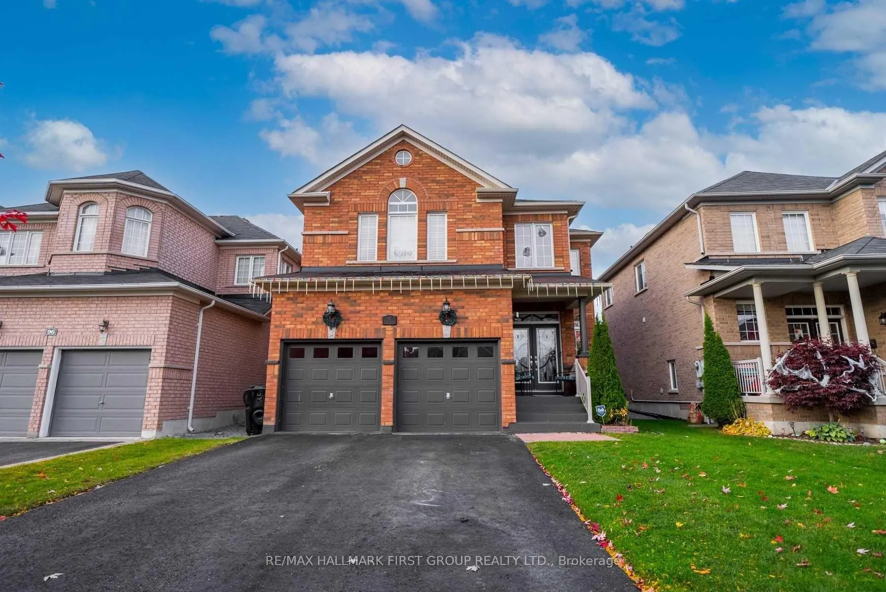 Photo 2 of 92 Nelson Street, Clarington, Bowmanville — HOMEH