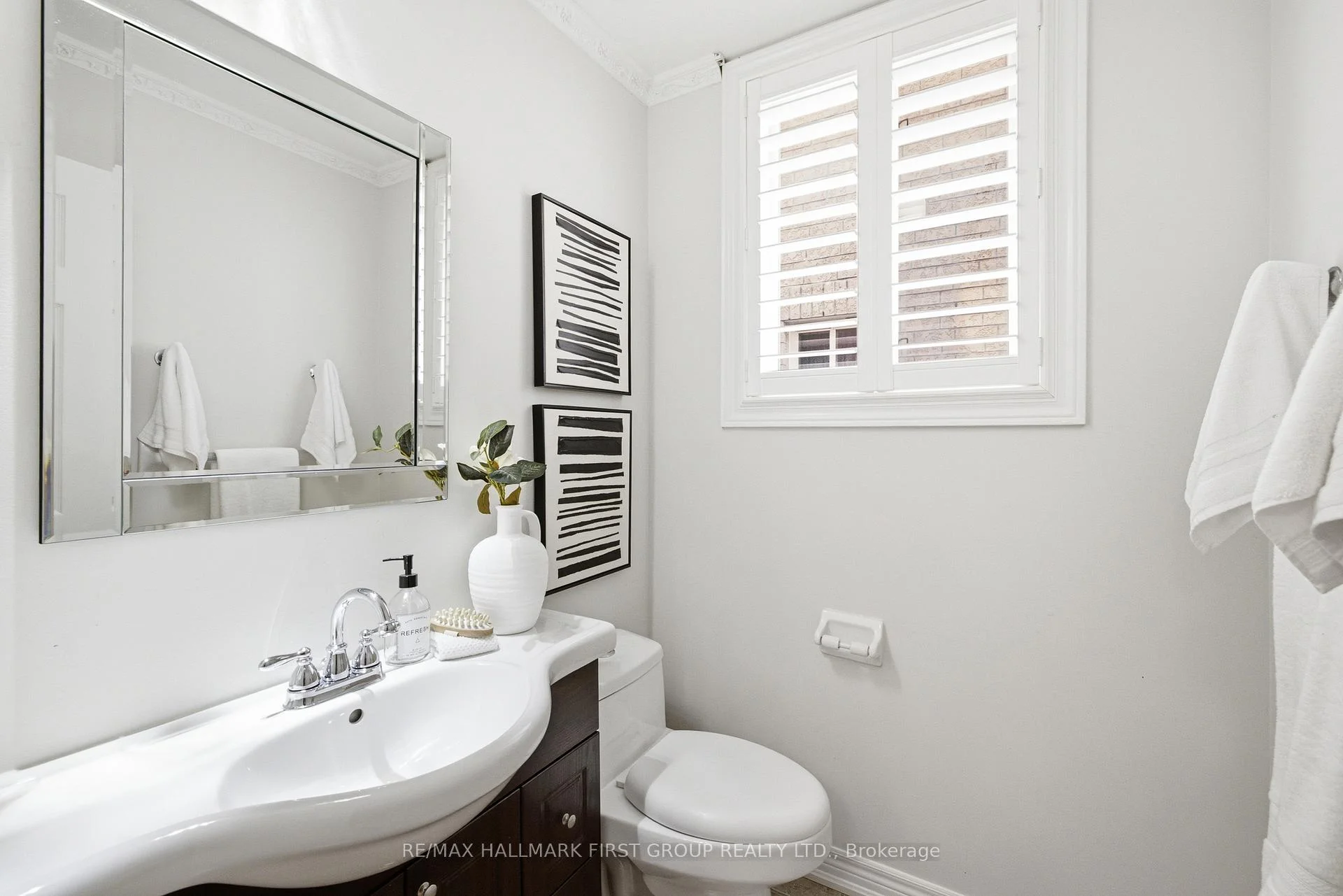 Photo 21 of 92 Nelson Street, Clarington, Bowmanville — HOMEH