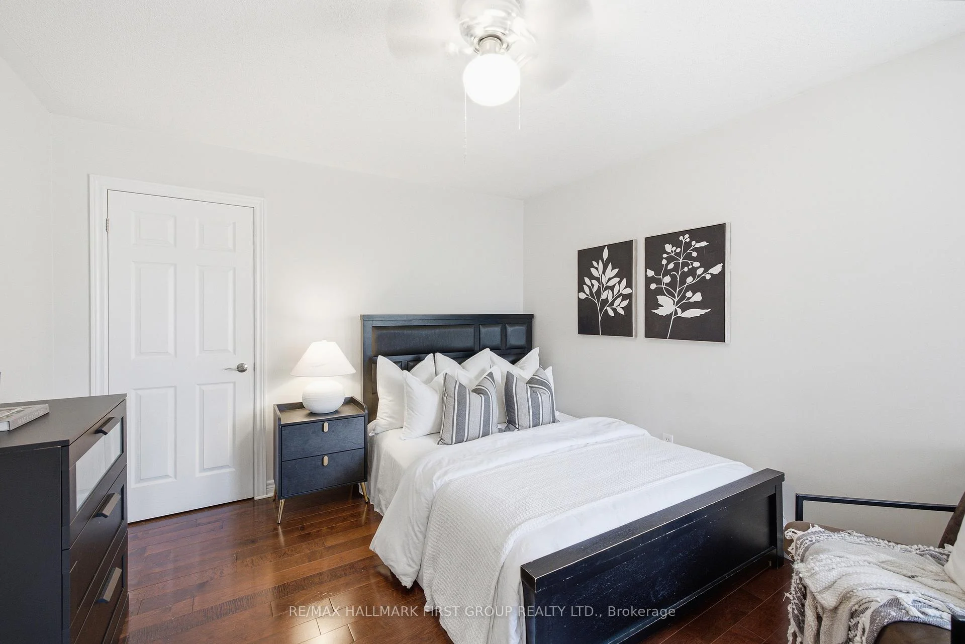 Photo 29 of 92 Nelson Street, Clarington, Bowmanville — HOMEH