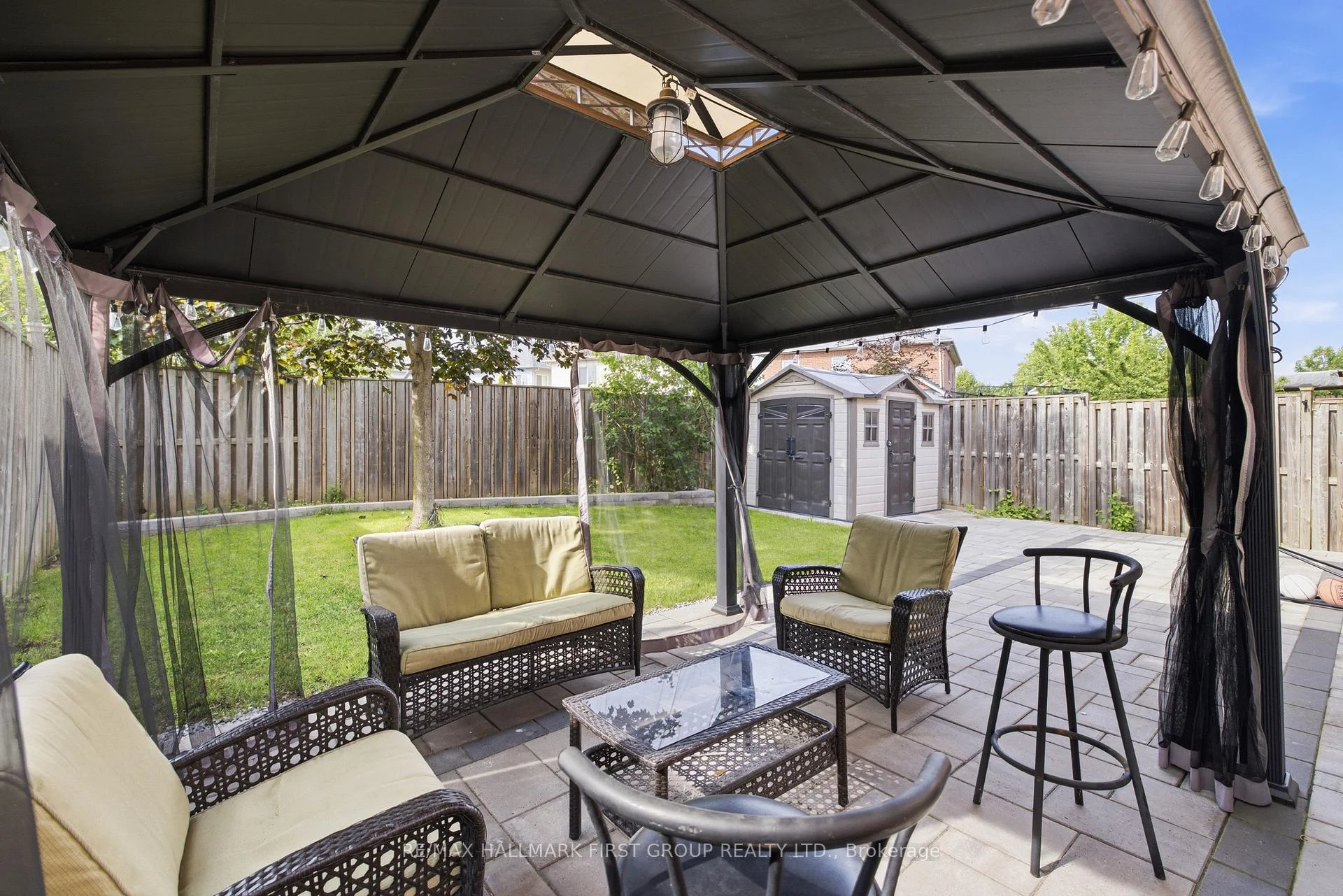 Photo 43 of 92 Nelson Street, Clarington, Bowmanville — HOMEH