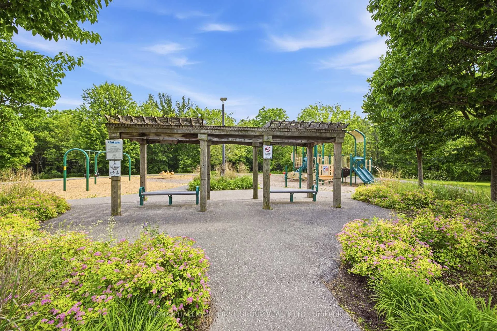 Photo 50 of 92 Nelson Street, Clarington, Bowmanville — HOMEH
