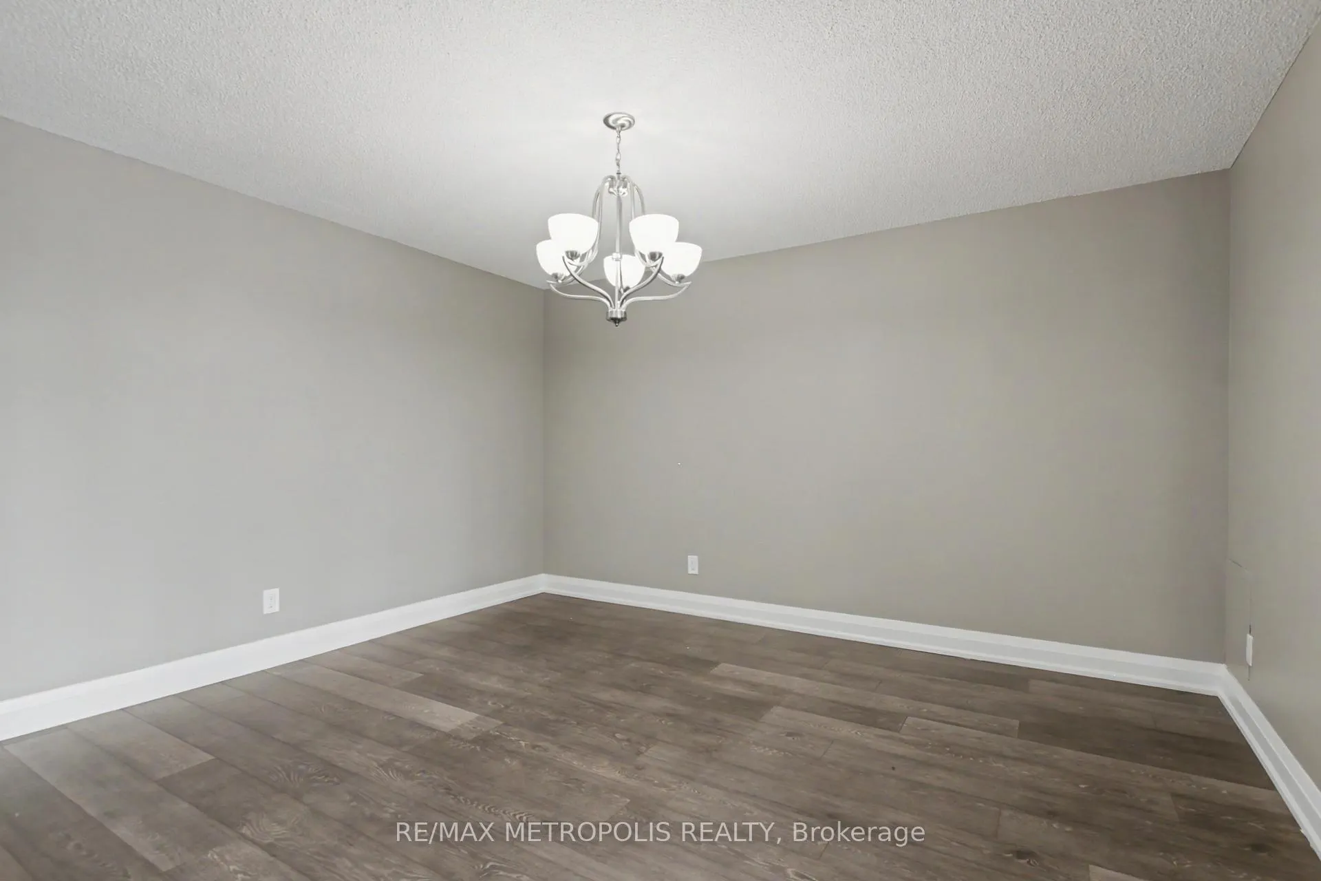 Photo 8 of Unit 1004, 6 Willow Street, Waterloo — HOMEH