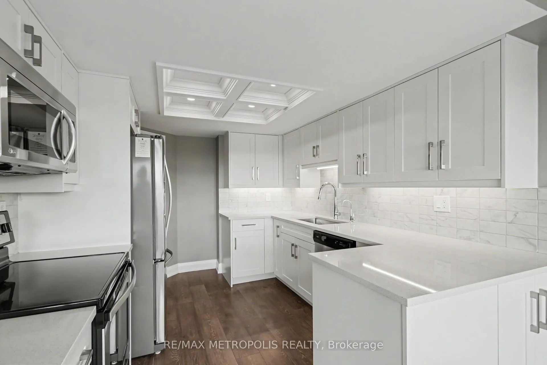 Photo 10 of Unit 1004, 6 Willow Street, Waterloo — HOMEH