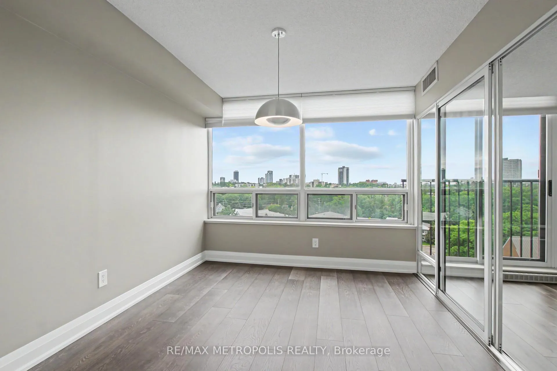 Photo 12 of Unit 1004, 6 Willow Street, Waterloo — HOMEH
