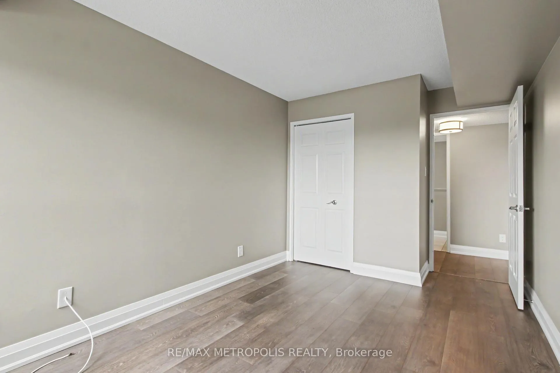 Photo 20 of Unit 1004, 6 Willow Street, Waterloo — HOMEH