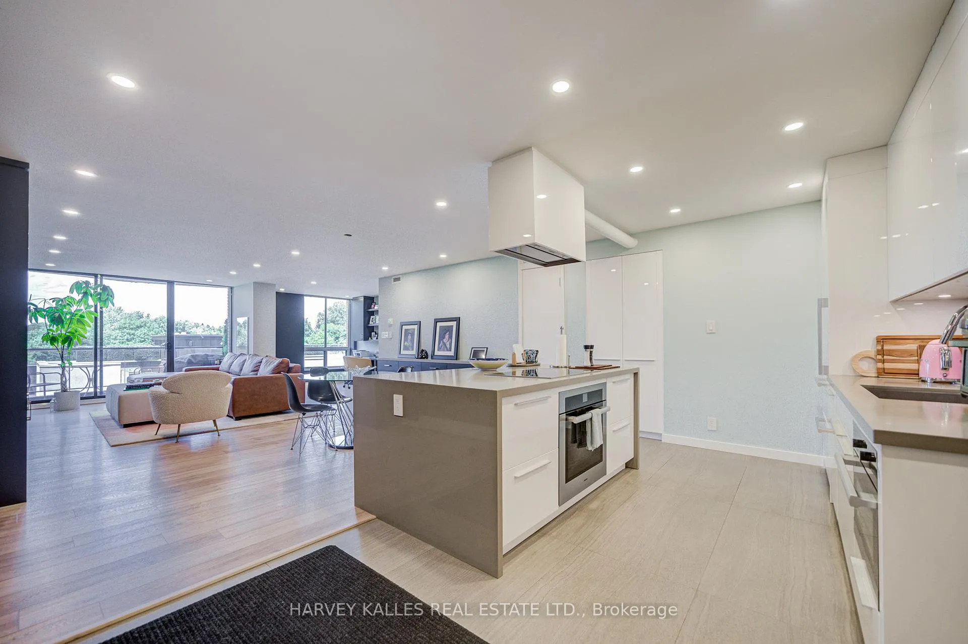 Photo 2 of Unit 503, 350 Lonsdale Road, Toronto, Forest Hill South — HOMEH
