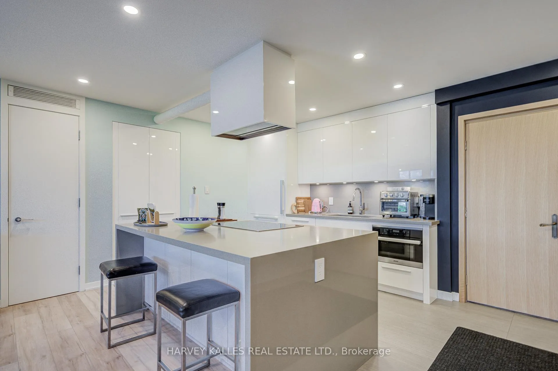 Photo 7 of Unit 503, 350 Lonsdale Road, Toronto, Forest Hill South — HOMEH