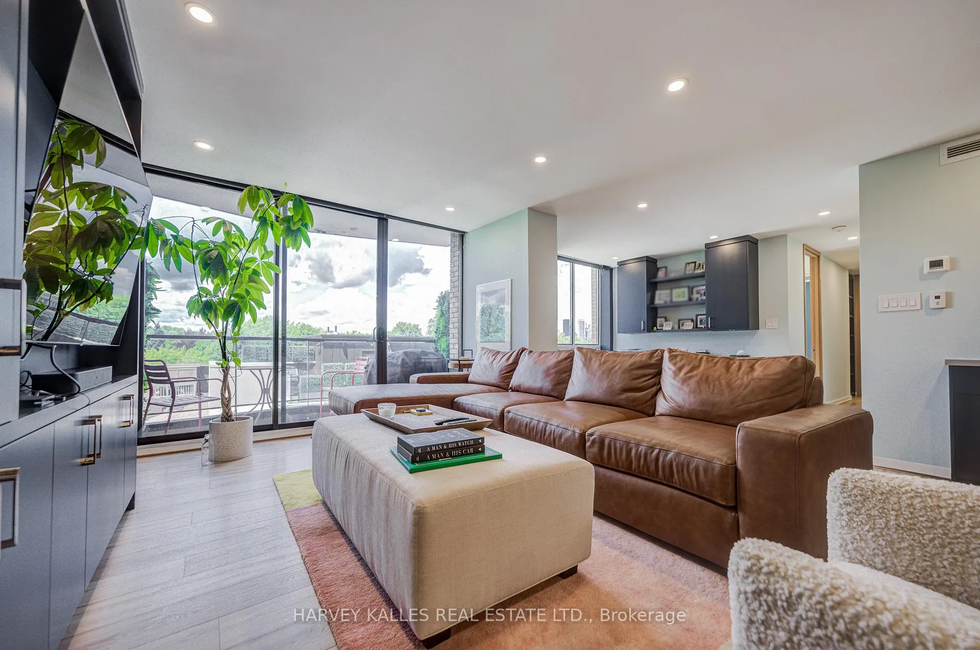 Photo 16 of Unit 503, 350 Lonsdale Road, Toronto, Forest Hill South — HOMEH