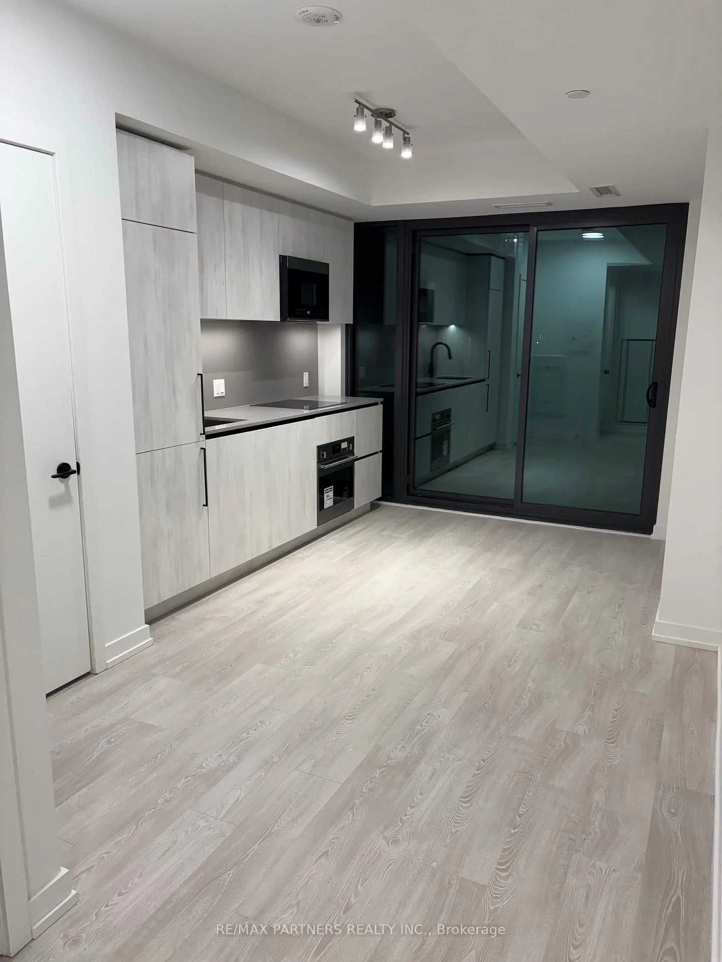 Photo 4 of Unit 619, 35 Parliament Street, Toronto, Waterfront Communities — HOMEH