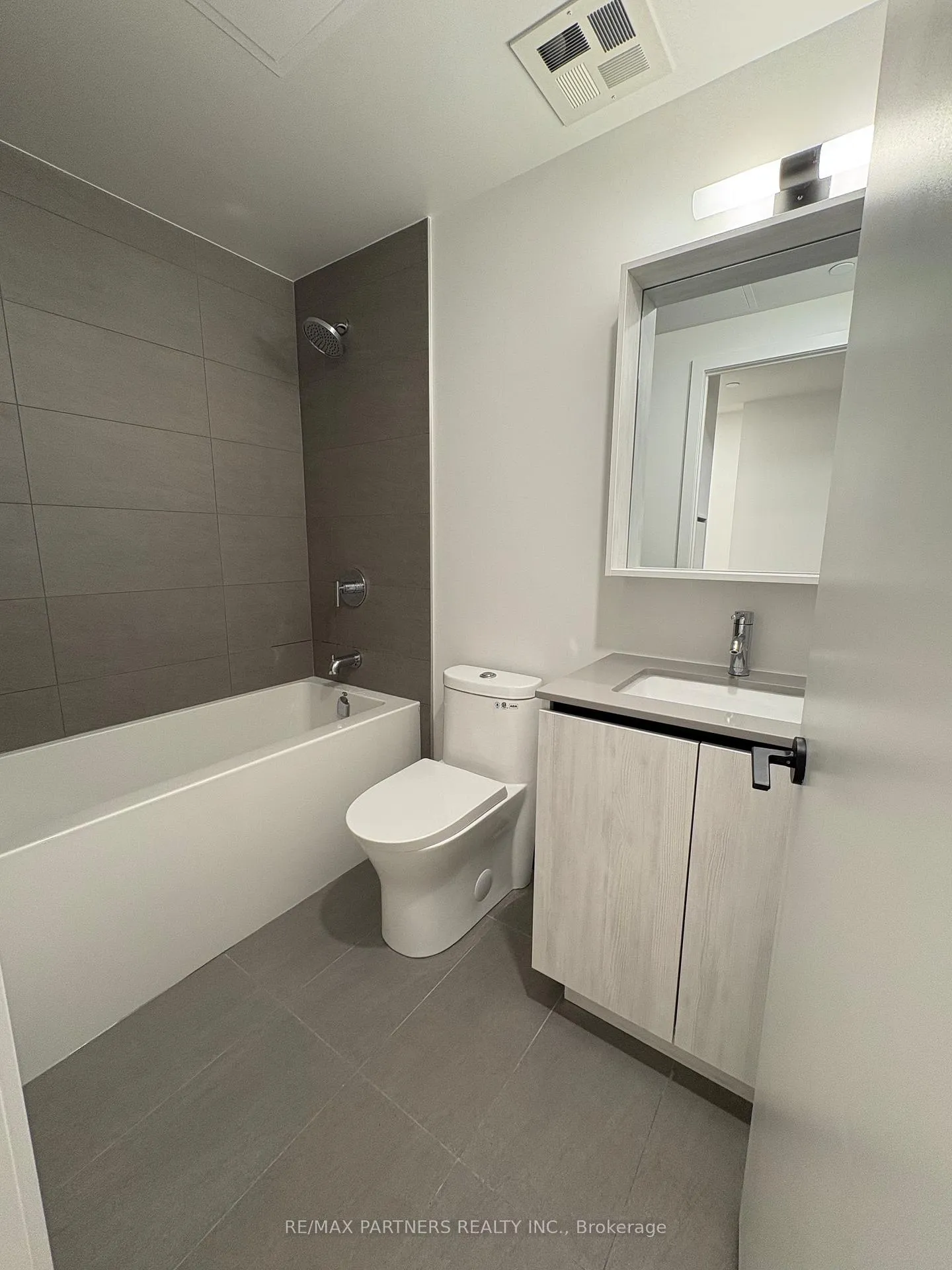 Photo 6 of Unit 619, 35 Parliament Street, Toronto, Waterfront Communities — HOMEH