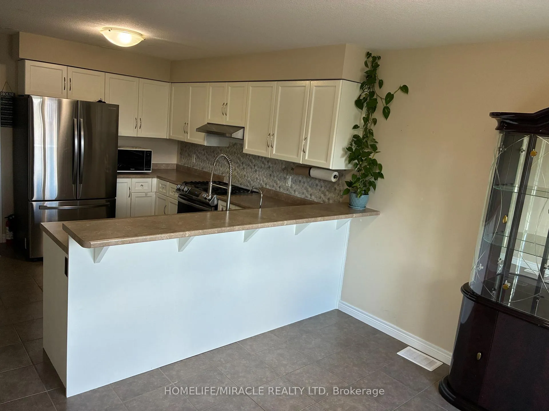 Photo 7 of 45 Oakes Crescent, Guelph, Grange Road — HOMEH