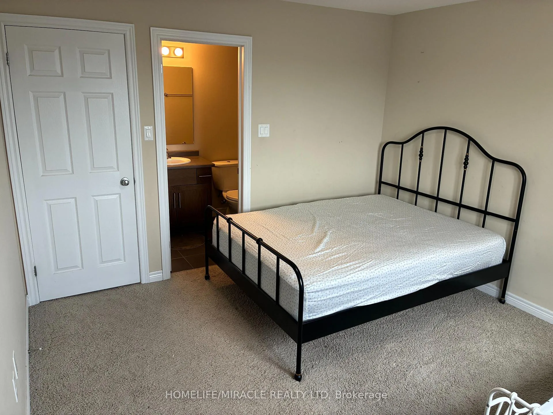 Photo 11 of 45 Oakes Crescent, Guelph, Grange Road — HOMEH