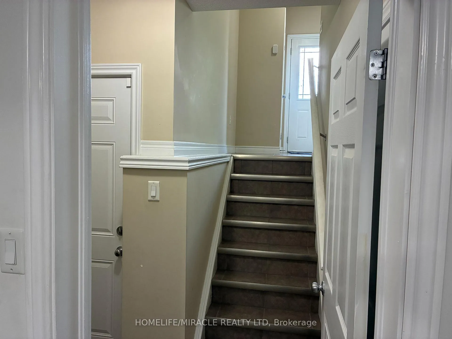 Photo 18 of 45 Oakes Crescent, Guelph, Grange Road — HOMEH