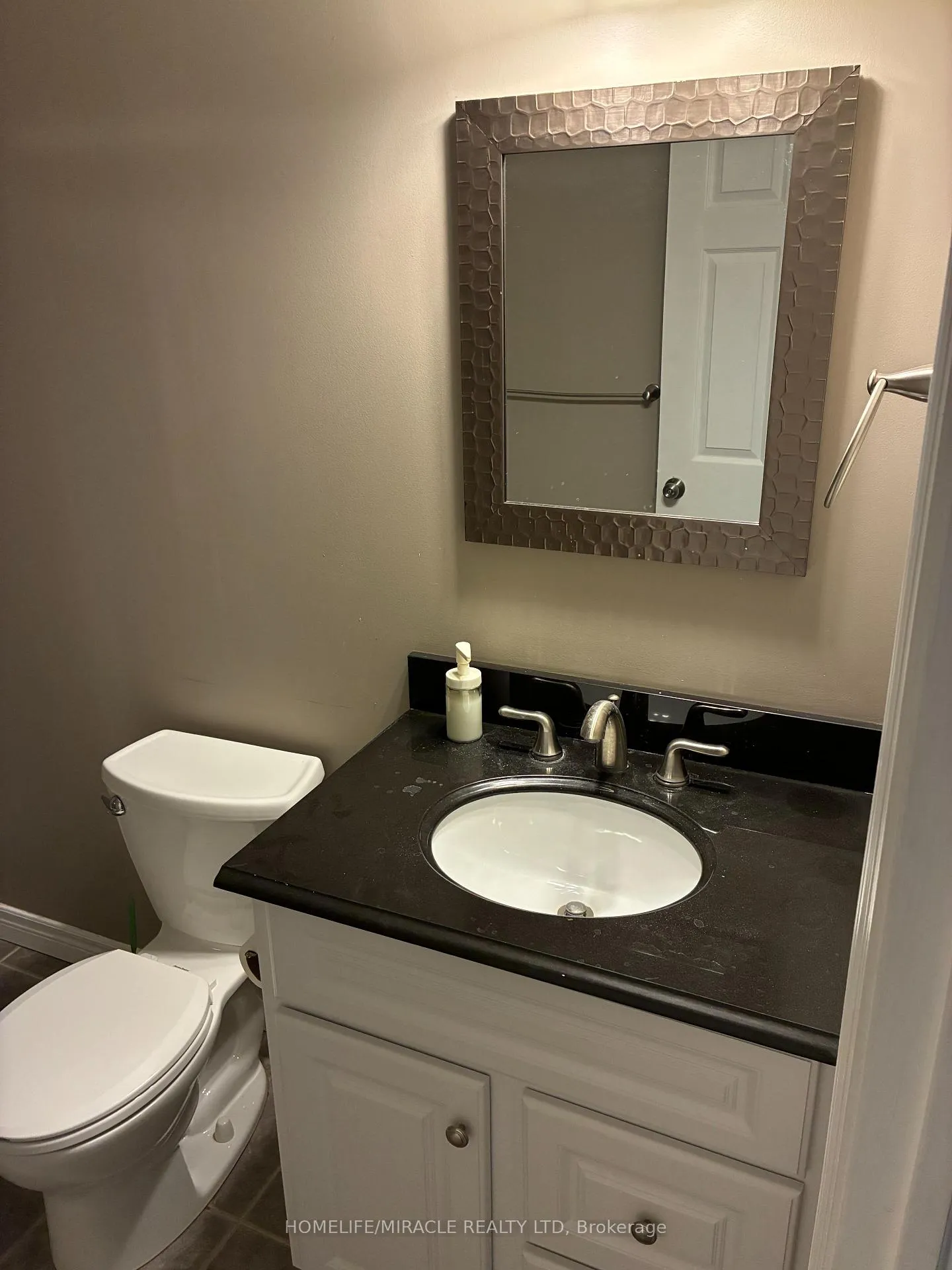 Photo 23 of 45 Oakes Crescent, Guelph, Grange Road — HOMEH