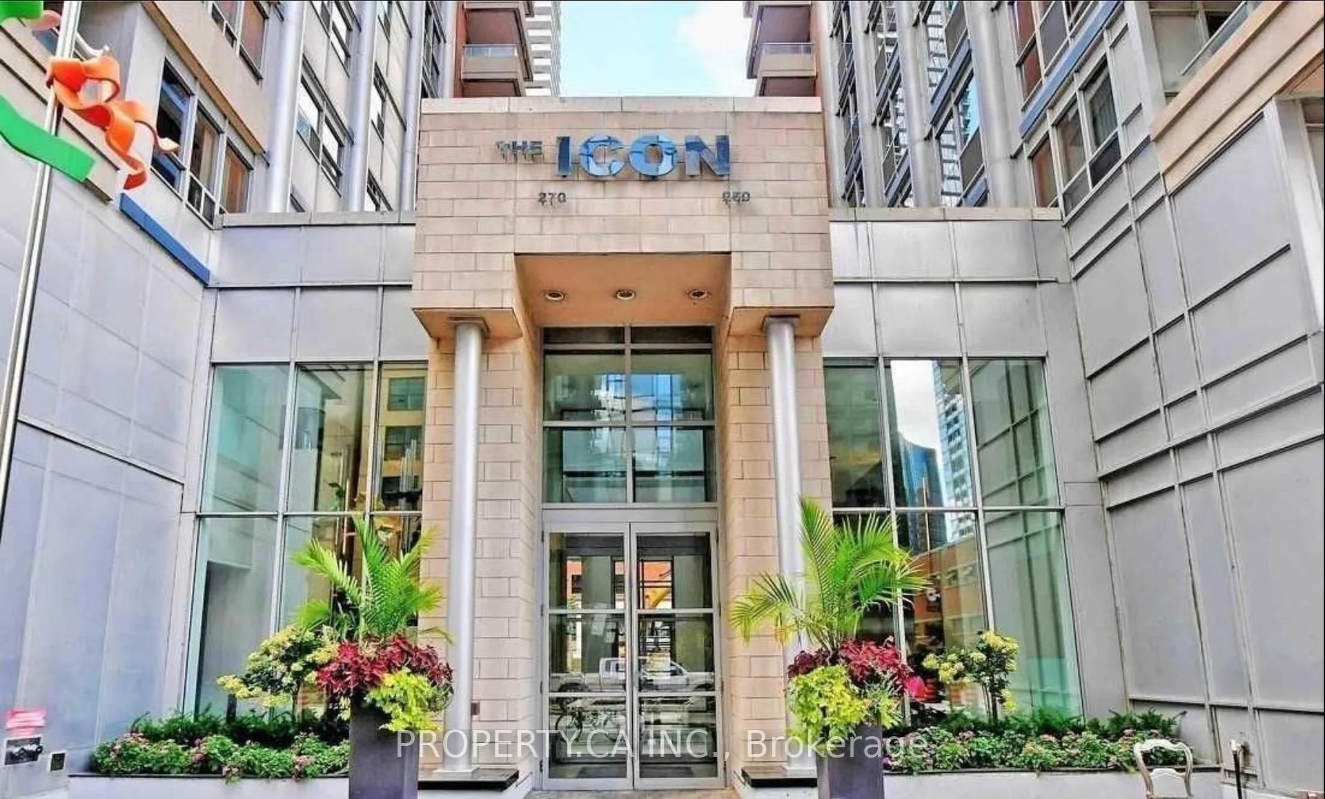 Front of Unit 1531, 250 Wellington Street W