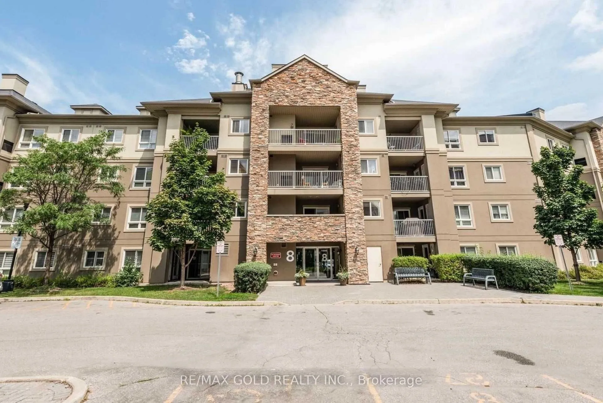 Photo 1 of Unit 1414, 8 Dayspring Circle, Brampton, Goreway Drive Corridor — HOMEH
