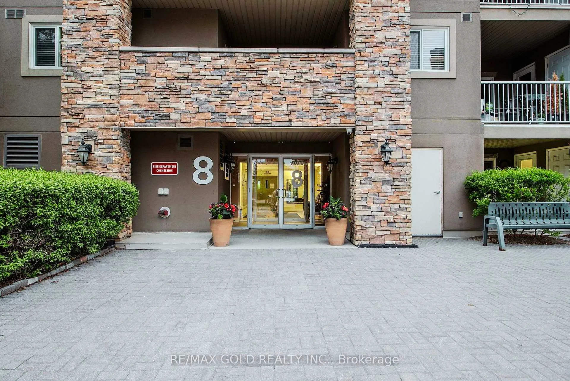 Photo 2 of Unit 1414, 8 Dayspring Circle, Brampton, Goreway Drive Corridor — HOMEH