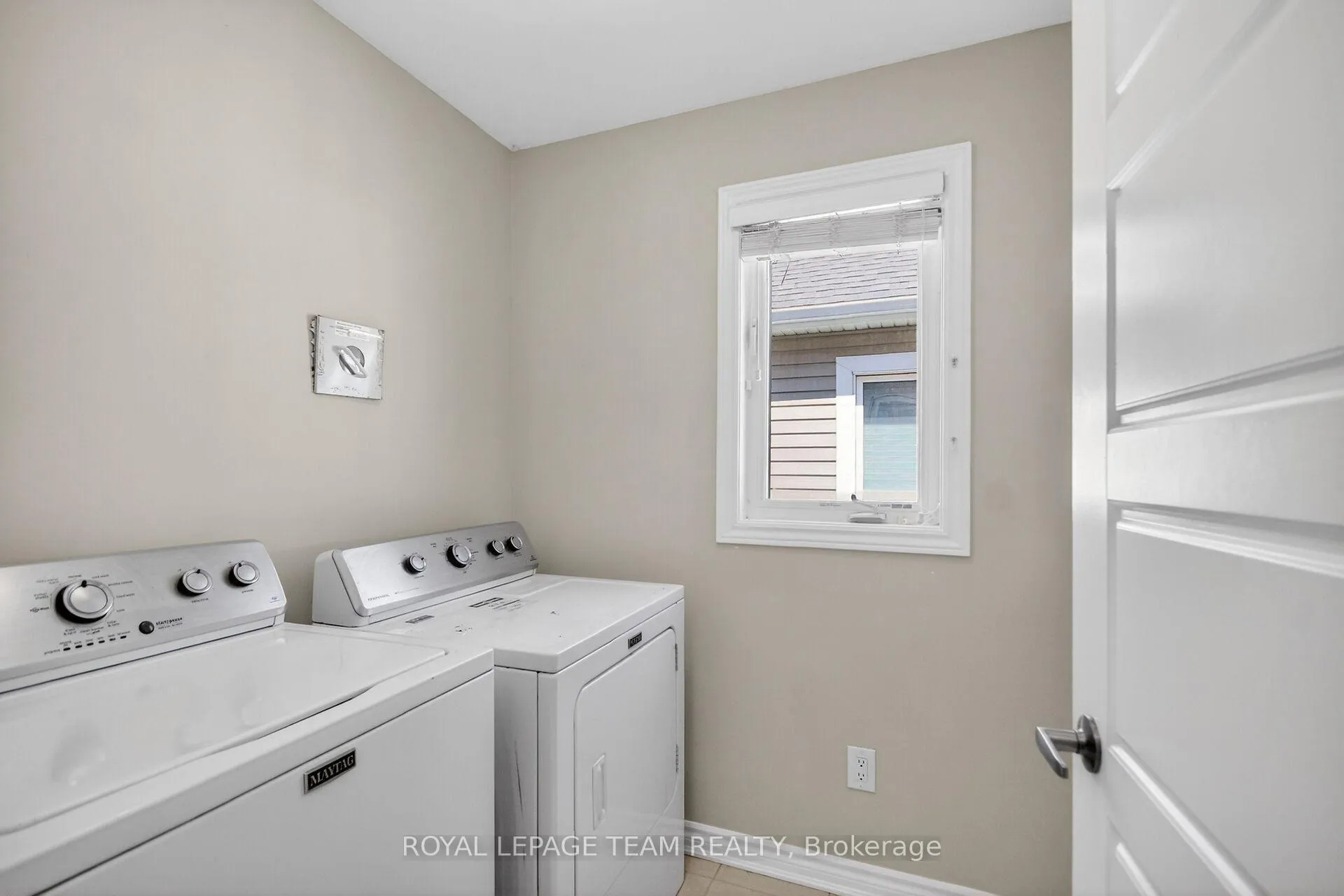 Photo 15 of 314 Song Sparrow Street, Ottawa, Barrhaven - Half Moon Bay — HOMEH