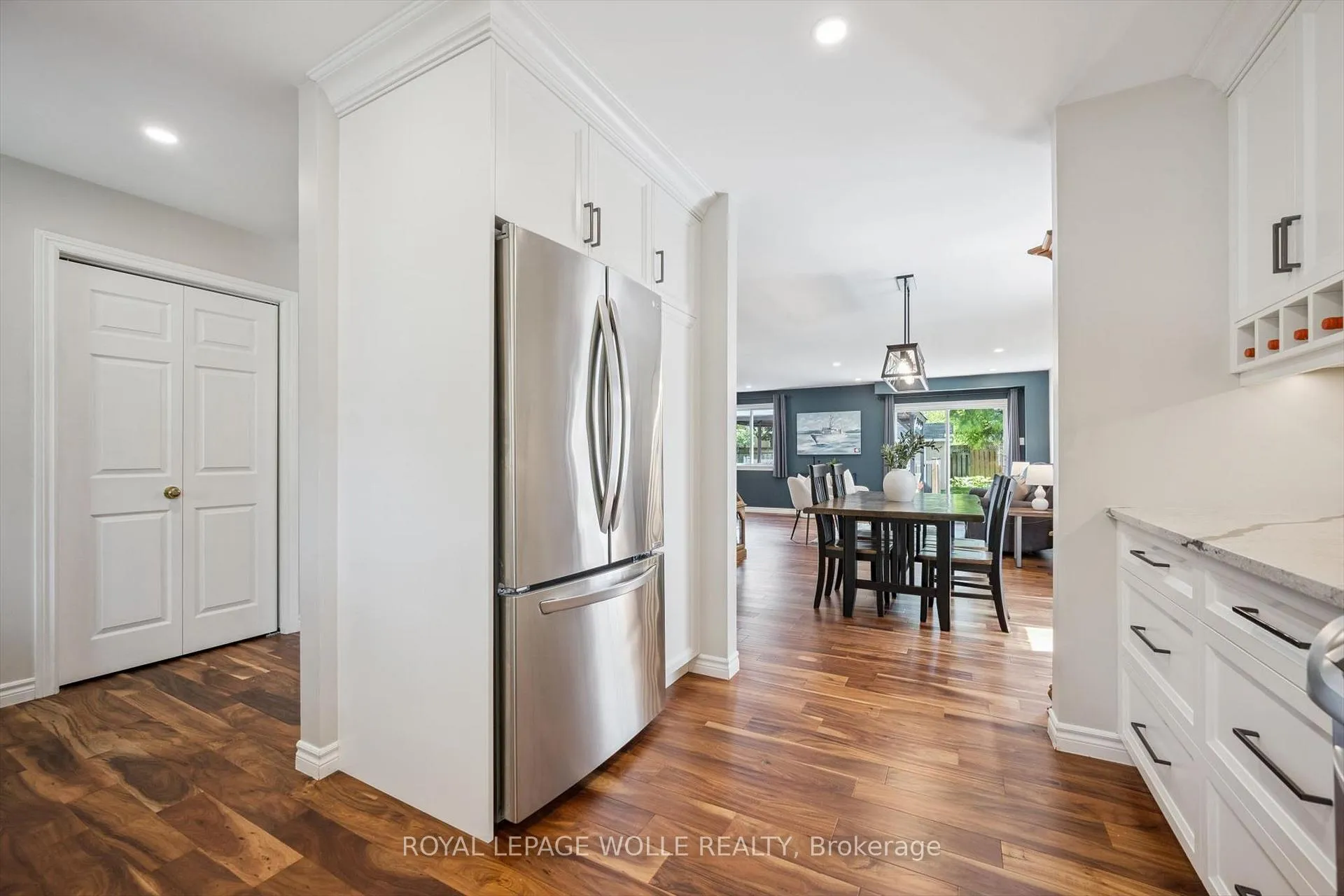 Photo 8 of 491 Sandbanks Crescent, Waterloo — HOMEH