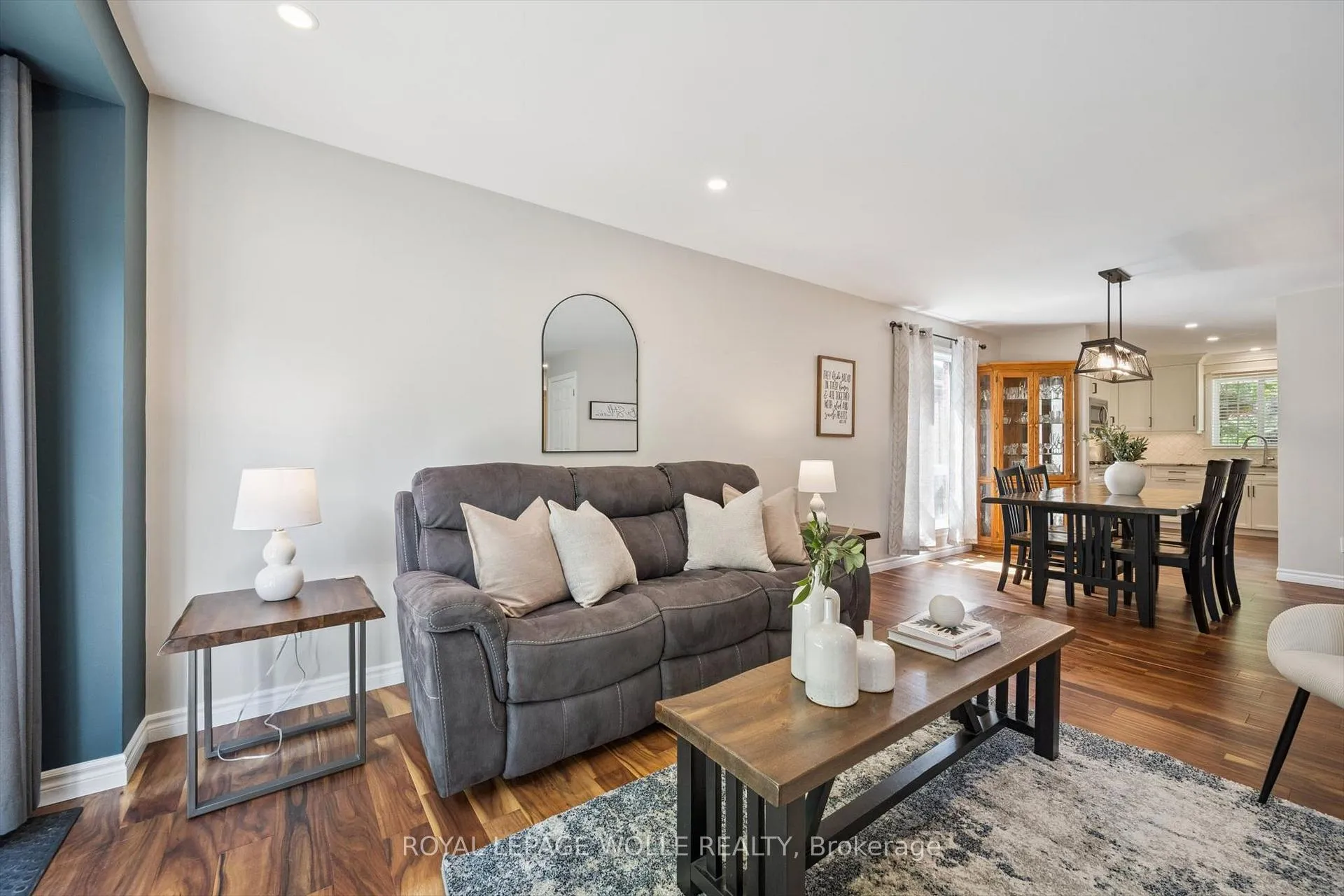 Photo 13 of 491 Sandbanks Crescent, Waterloo — HOMEH