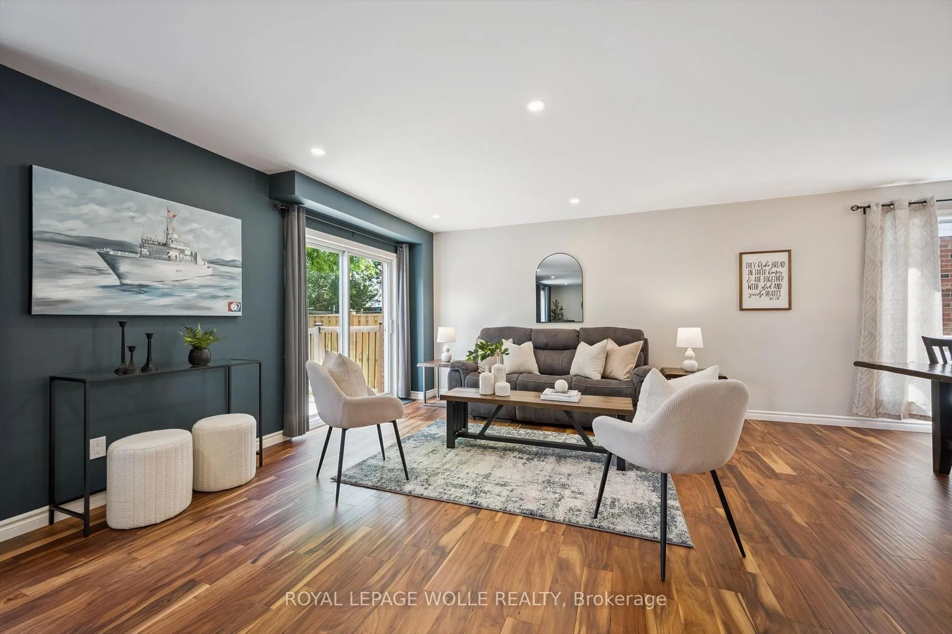 Photo 16 of 491 Sandbanks Crescent, Waterloo — HOMEH