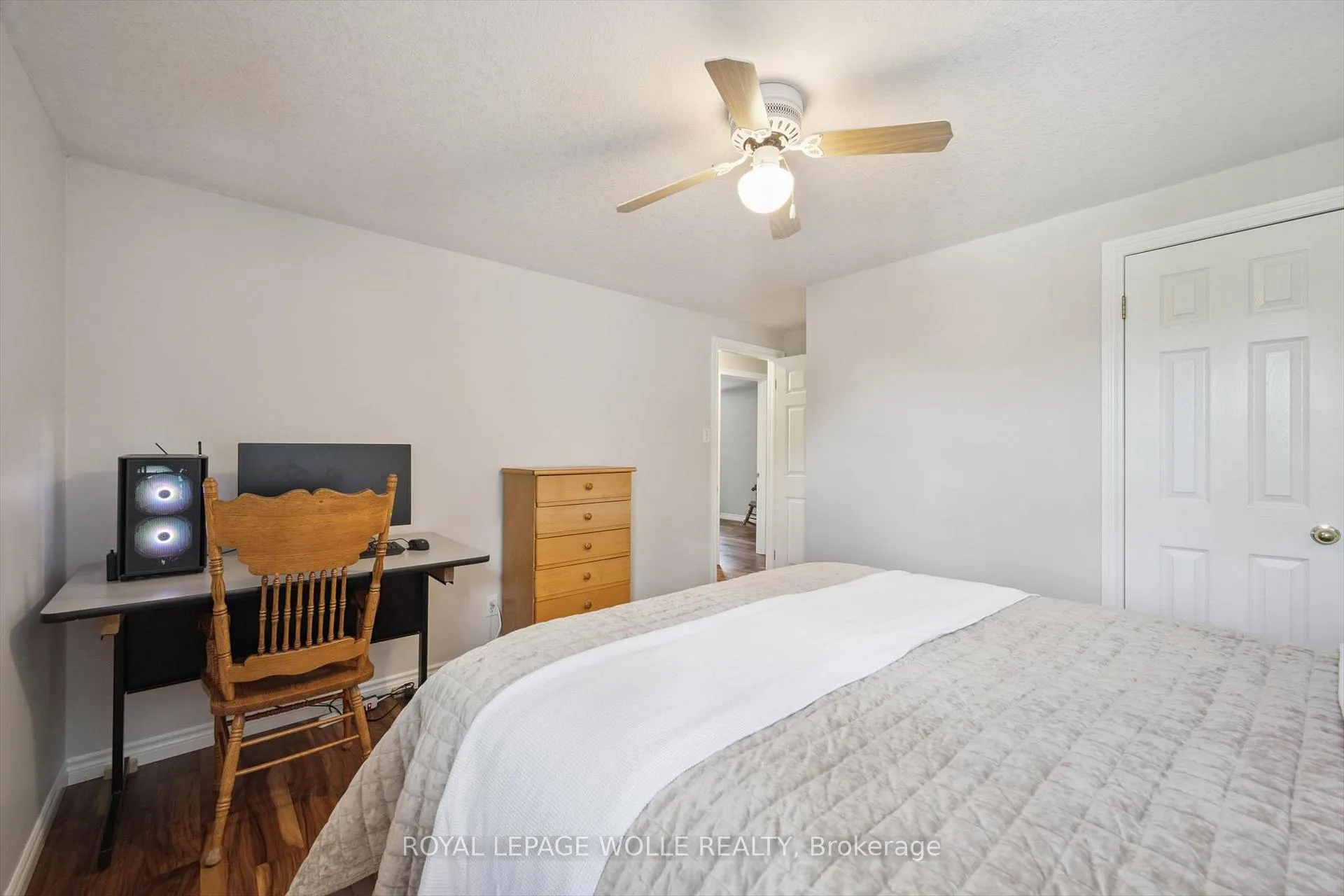 Photo 26 of 491 Sandbanks Crescent, Waterloo — HOMEH