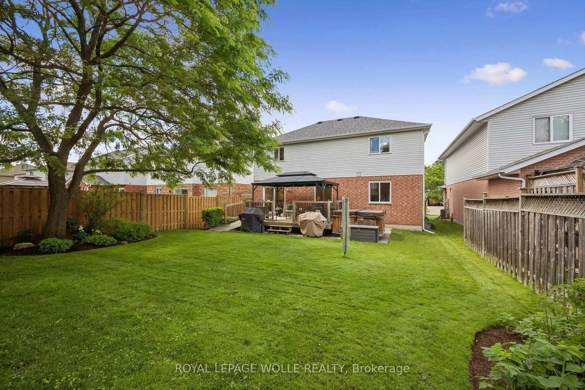 Photo 37 of 491 Sandbanks Crescent, Waterloo — HOMEH
