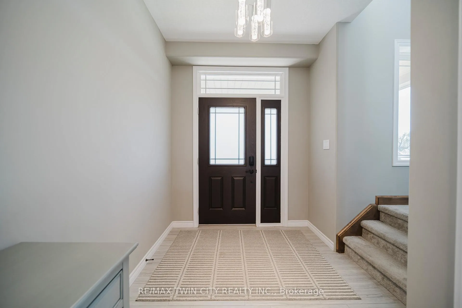 Photo 4 of 597 Sundew Drive, Waterloo, Columbia Forest/Clair Hills — HOMEH