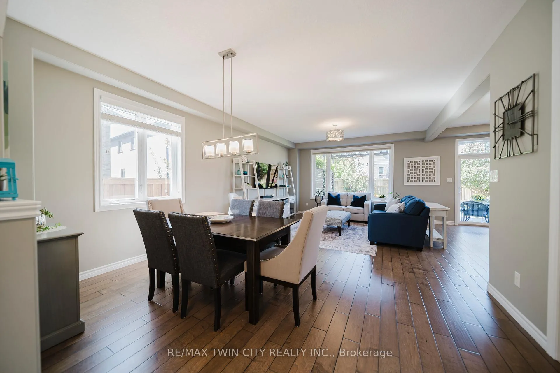 Photo 6 of 597 Sundew Drive, Waterloo, Columbia Forest/Clair Hills — HOMEH