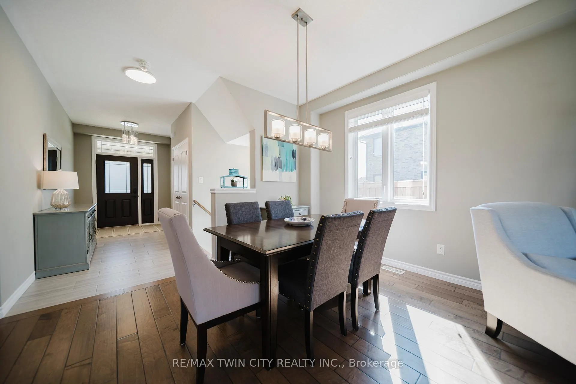 Photo 7 of 597 Sundew Drive, Waterloo, Columbia Forest/Clair Hills — HOMEH