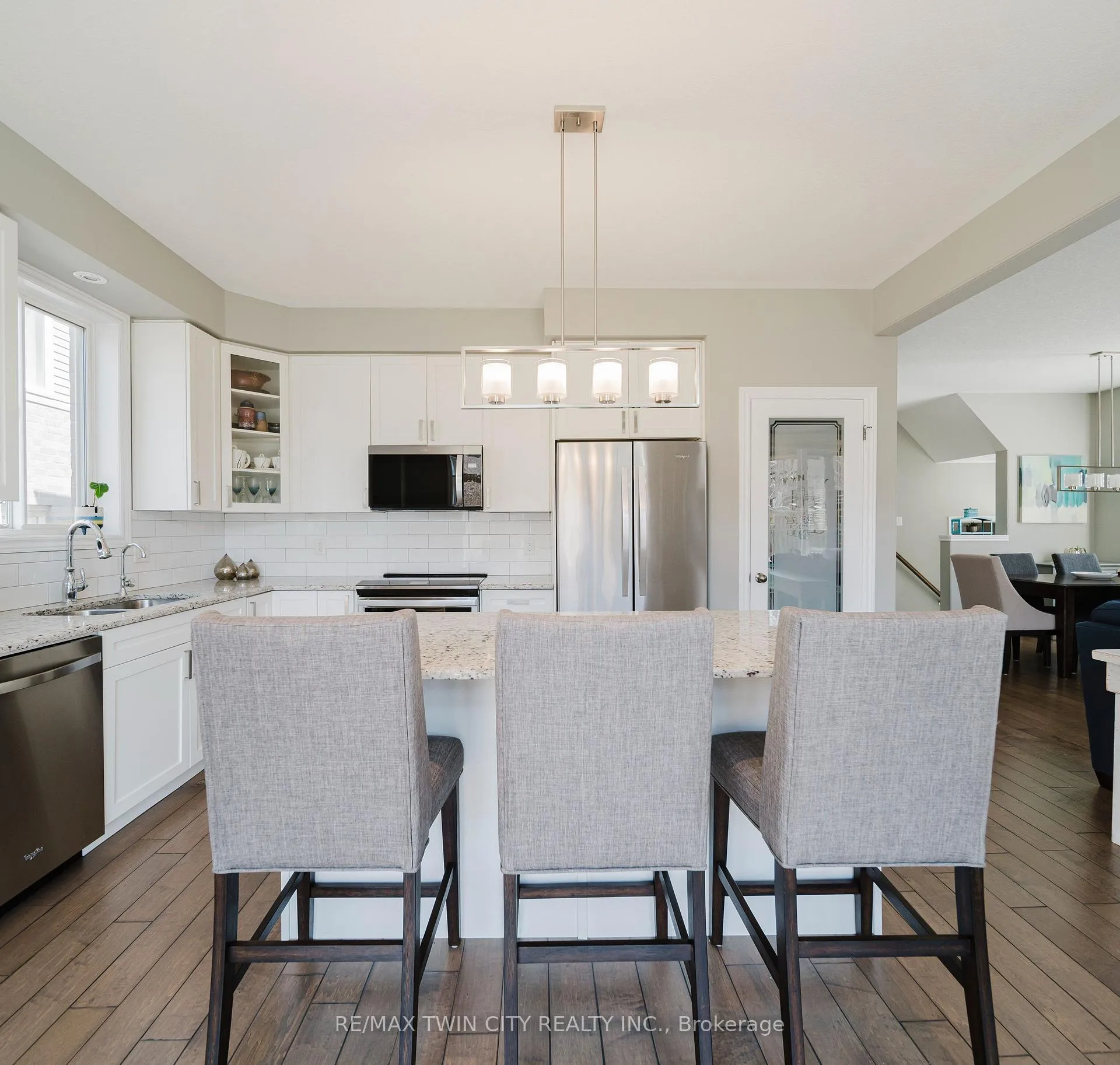 Photo 12 of 597 Sundew Drive, Waterloo, Columbia Forest/Clair Hills — HOMEH