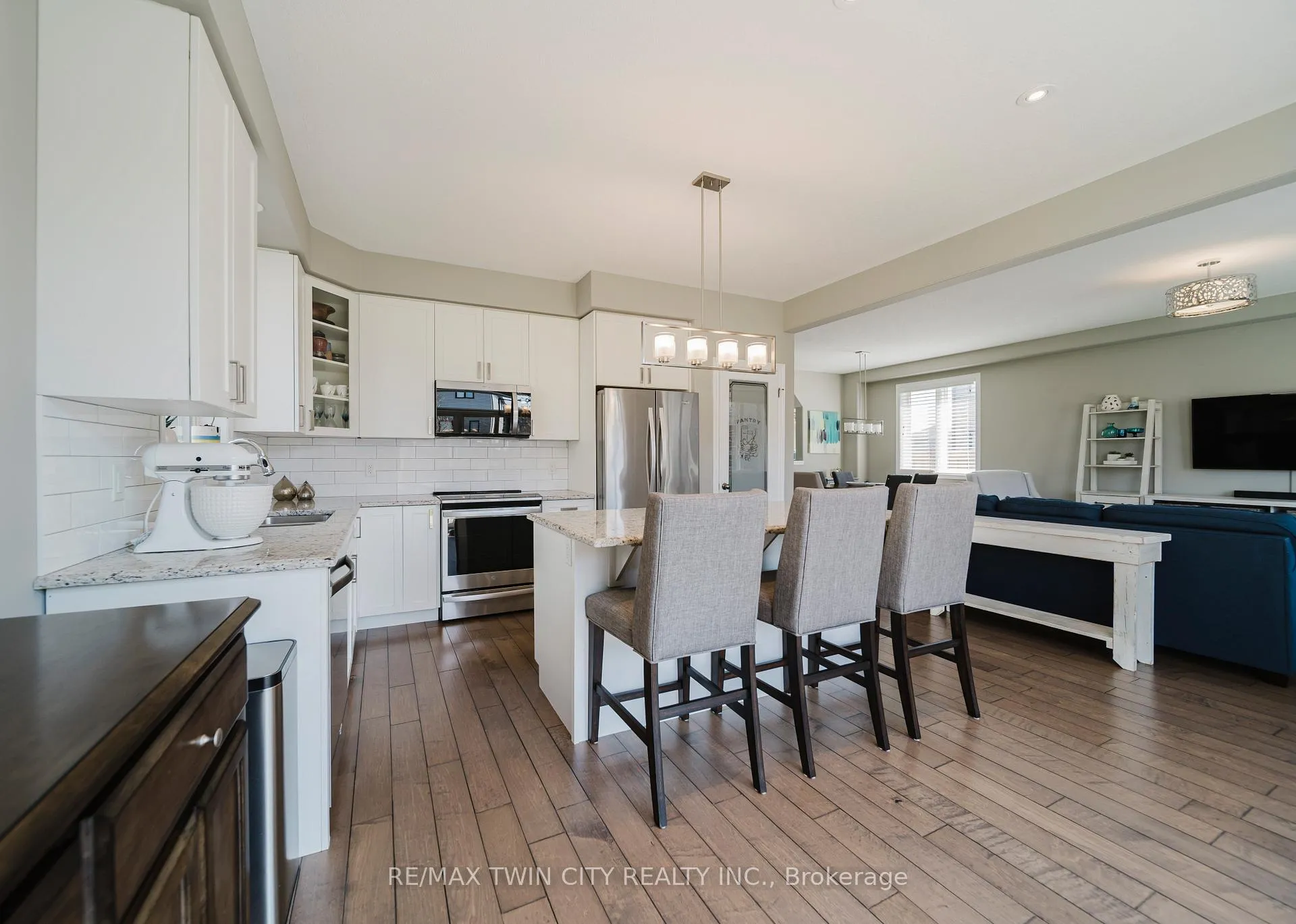 Photo 17 of 597 Sundew Drive, Waterloo, Columbia Forest/Clair Hills — HOMEH