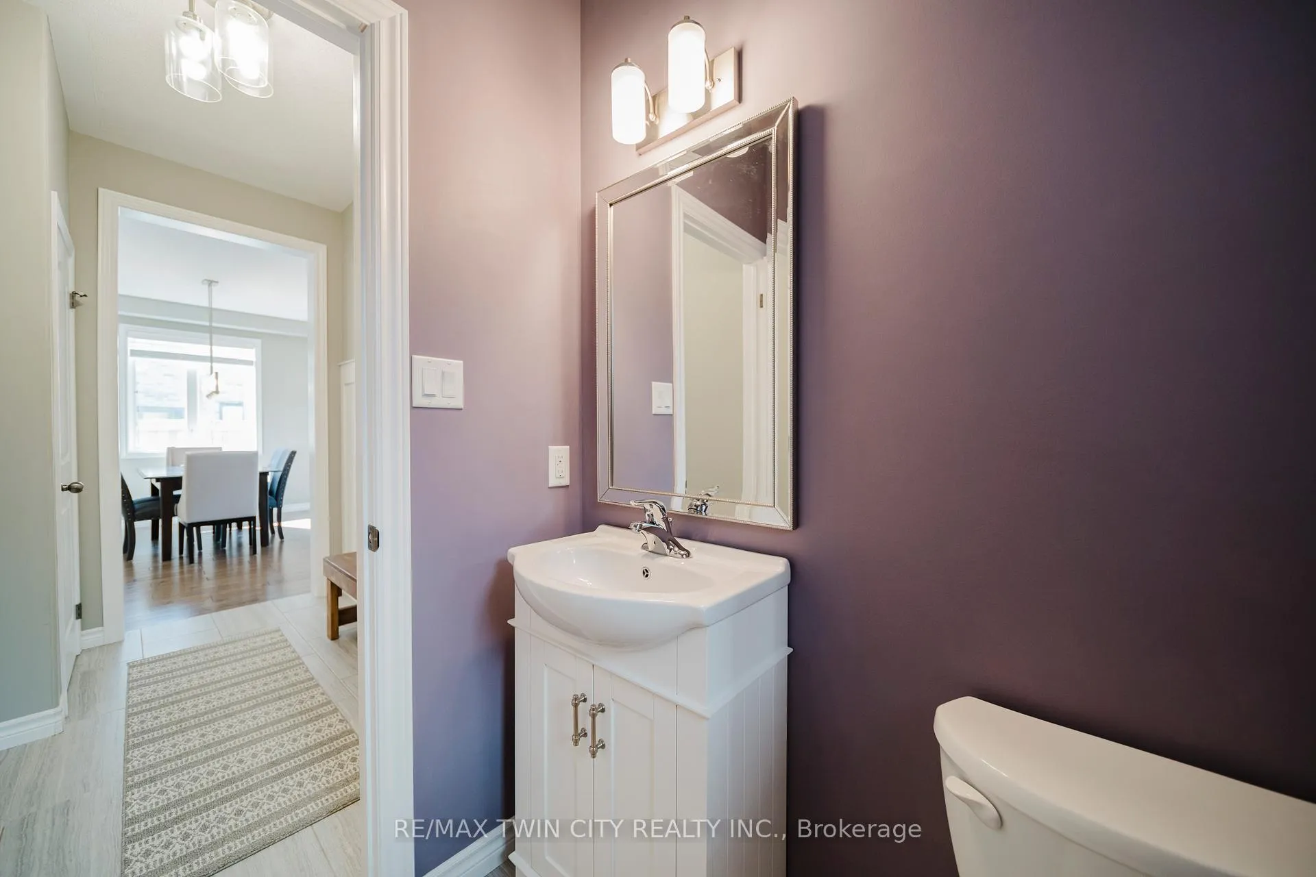 Photo 20 of 597 Sundew Drive, Waterloo, Columbia Forest/Clair Hills — HOMEH