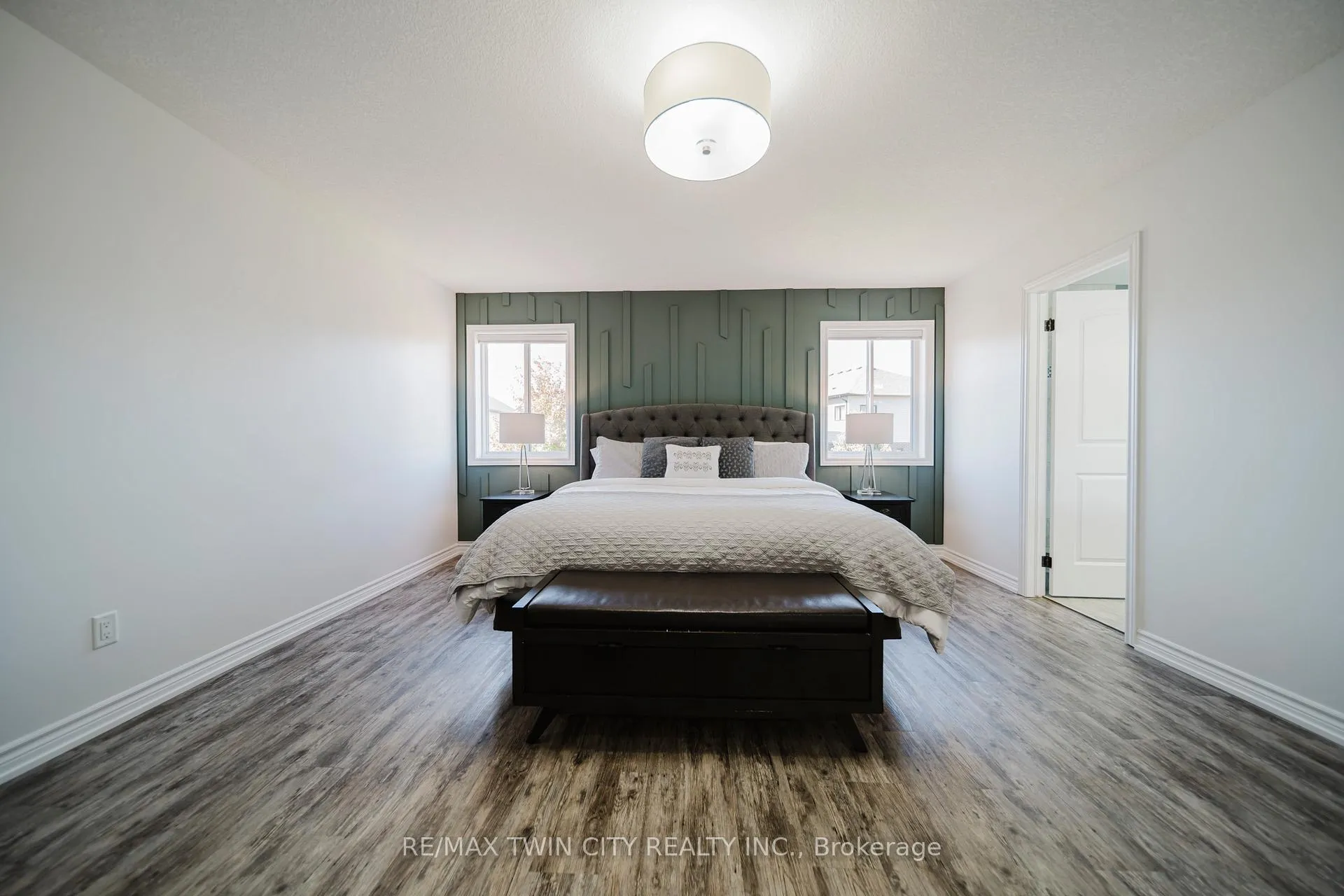 Photo 23 of 597 Sundew Drive, Waterloo, Columbia Forest/Clair Hills — HOMEH